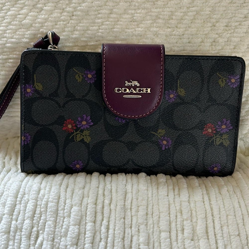 Coach country floral phone wallet